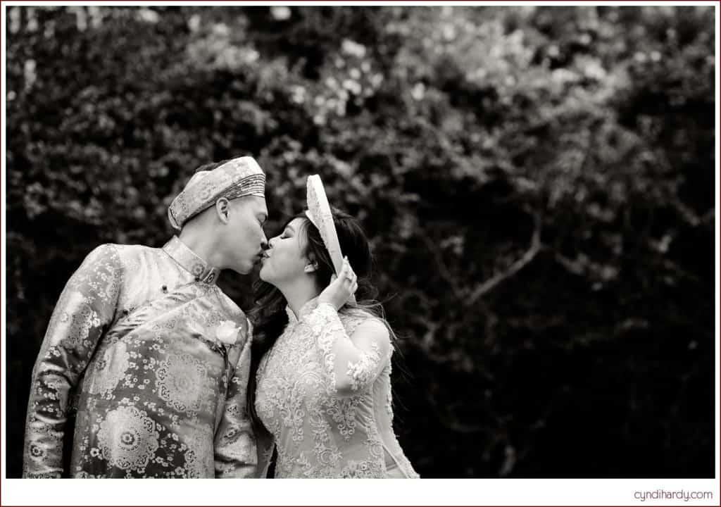 wedding, cyndi hardy photography, photography, photographer, san diego, california, tea ceremony, Vietnamese, coronado, loews