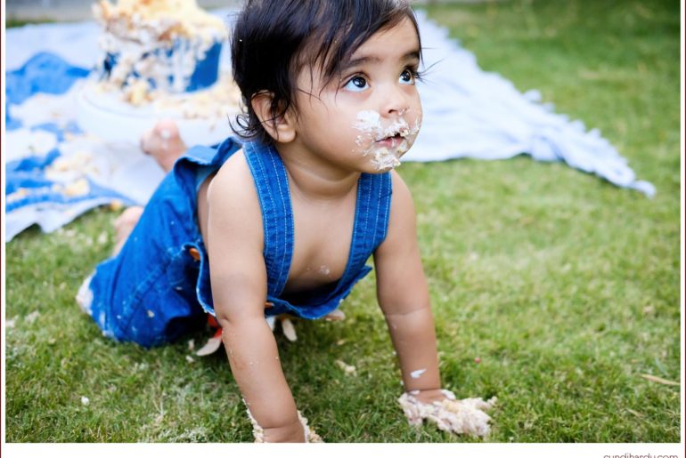 family, children, kids, kiddos, cyndi hardy photography, photography, photographer, scottsdale, arizona, birthday, cake smash