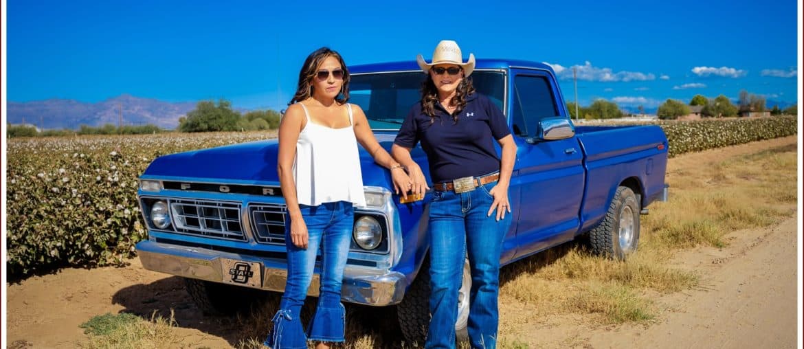 portrait, cyndi hardy photography, photography, photographer, san tan valley, arizona, superstition mountains, cotton field, old truck